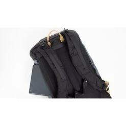 Doughnut Dynamic Large Shield Series -Doughnut Doughnut Dynamic Large Shield Series Black 7a 1 f7076456 378f 4cea a3ad 7f037eb51781